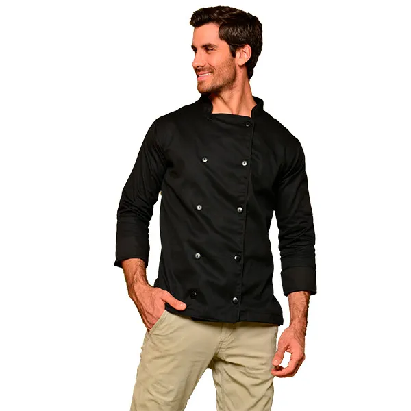 Filipina en color negro de chef diseñada como parte de uniformes personalizados para restaurantes y cocinas profesionales.