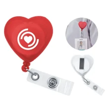 Gafete con figura de corazón personalizado como artículos promocionales de San Valentín para colaboradores y eventos corporativos.